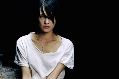 Asia Argento Hot Sizzling Photo Wallpapers