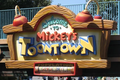 Disneyland Toontown Picture, Disneyland Toontown Image, Disneyland ...