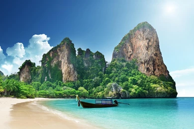 SUPERB BEACH IN SOUTHEAST ASIA WALLPAPER   (