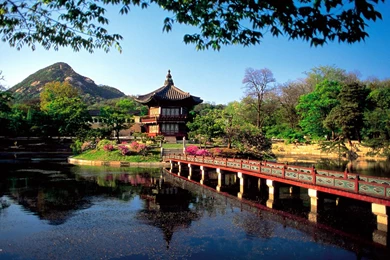 Hyangwonjong Pavilion, Lake Seoul, South Korea   1600x1200 ...