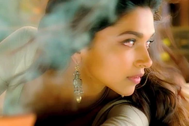 Deepika Padukone New Hot Pics For Upcoming Film