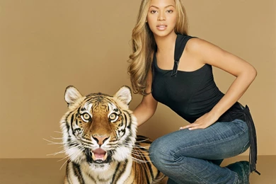 Beyonce And A Tiger < Women < Celebrities < Desktop Wallpapers