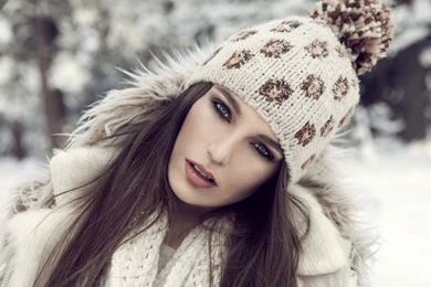 Girl Cool Winter Hat Wallpapers