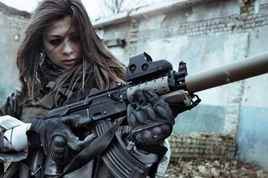 Girls With Guns HD Wallpapers