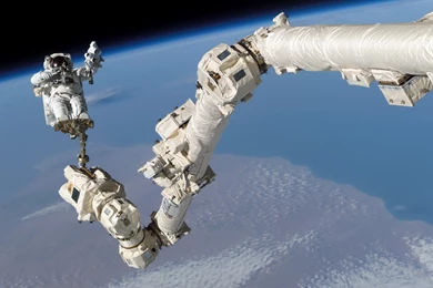 Earth From Space Astronaut Space Station Wallpapers