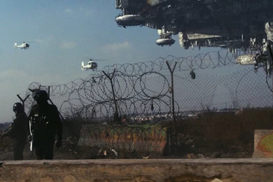 District 9 Large Image With Helicopter And Mothership Spaceship ...