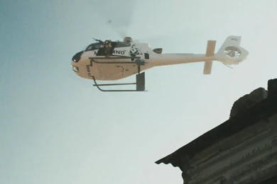 District 9 Wallpapers Alien Motherships Guns Helicopters ...