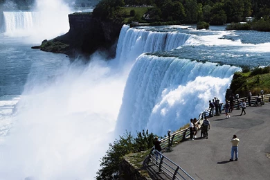 Niagara Falls Real Visitors Flow Free Wallpapers