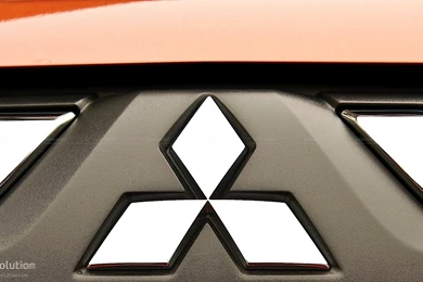 New Outlander Previews Mitsubishi's Future, Next Evo Outlined