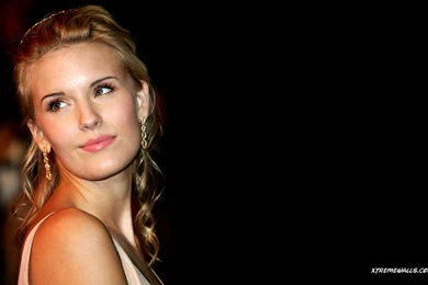 Maggie Grace Wallpapers