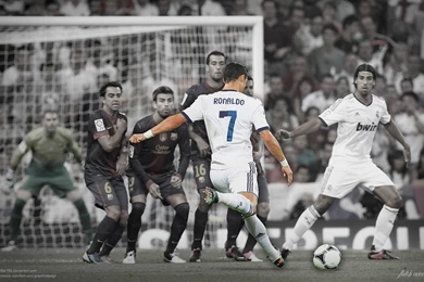Cristiano Ronaldo Free Kick Wallpapers