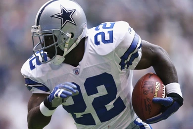 Donald Trump Has Emmitt Smith Running Away From Miss USA