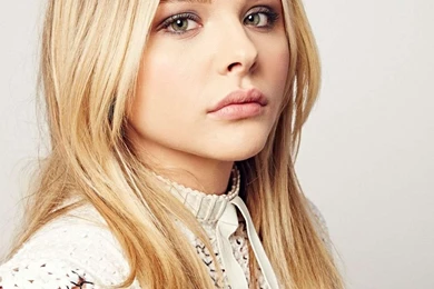Wide HD Chloe Moretz Wallpapers