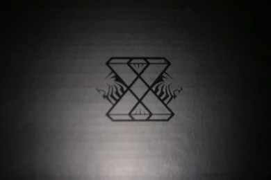 Lebron Crown Logo Wallpapers