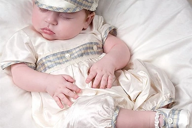 Cute Newborn Baby Photos Choosing Newborn Baby Boy Outfits: Cute ...