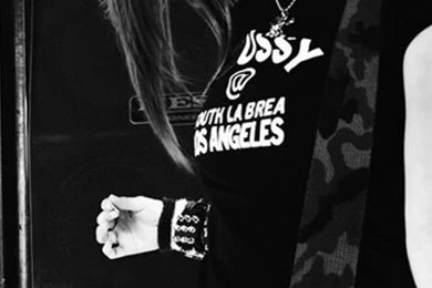 Download Wallpapers 540x960 Avril Lavigne, Guitar, Acoustics, T ...