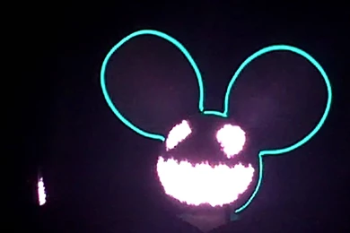Deadmau5 Head LED Wallpaper.