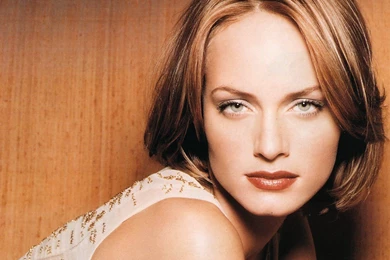 Amber Valletta Photo, Pics, Wallpapers   Photo