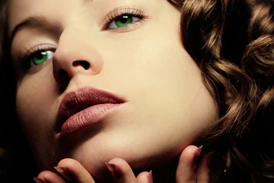 Beautiful Women Wallpapers HD