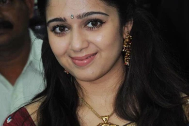 Telugu4u.Net   Charmi Wallpapers   Actress Mobile Wallpapers ...