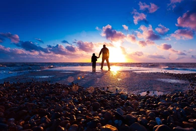 Wallpapers Father And Son At Beach   1920 X 1200   People Men Women ...