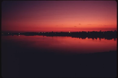 File:SUNSET OVER BUENA VISTA LAGOON WITH OCEANSIDE, CALIFORNIA IN ...