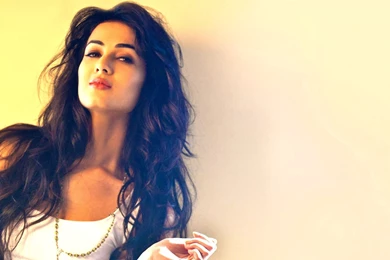 Sonal Chauhan Pretty HD Wallpapers