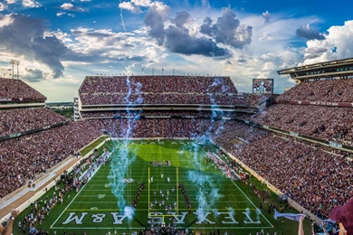 Happy Football Season You Magnificent Bastards : Aggies