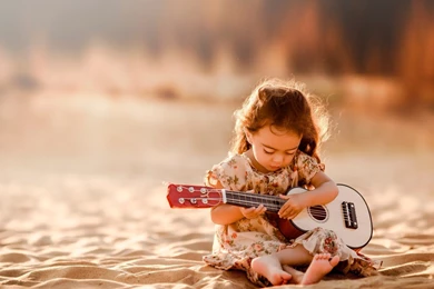 Cute Little Girl Playing Guitar Wallpaper,little Girl HD Wallpapers ...