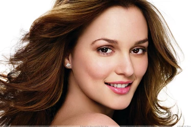 Leighton Meester Cute Smiling Face Closeup Wallpapers