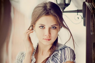 Download Wallpapers 2560x1600 Girl, Face, Hair, Cute 2560x1600 HD ...