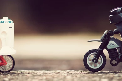 Bike Chase HD Desktop Wallpapers : Mobile : Dual Monitor