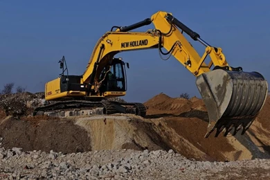 NH E305C Excavator Wallpapers