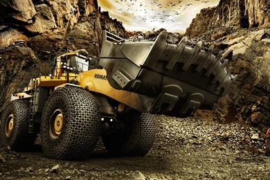 Download Trucks Komatsu Wallpapers 1366x768