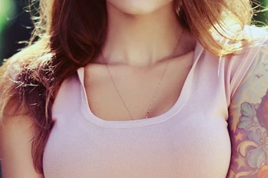 Girl In Hot Day iPhone Wallpapers