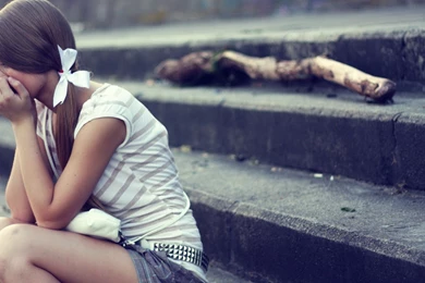 Lonely Girl Crying Quotes   Album On Quotesvil.com