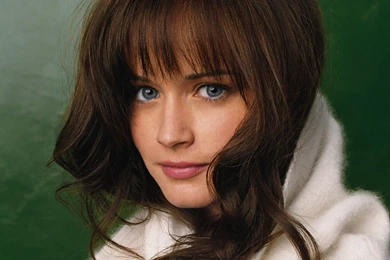 Download Park Shin‑hye Wallpapers High Resolution