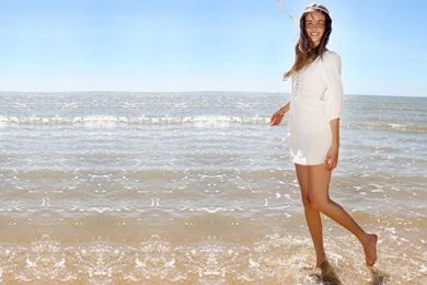 Wallpapers Graffiti Isabel Lucas Hq Photo Hd Widescreen 2560x1600 ...