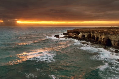 InterfaceLIFT: 3360x1050 Wallpapers Sorted By Date