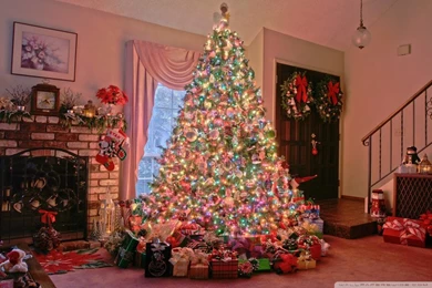 Christmas Tree HD Desktop Wallpapers : High Definition : Fullscreen ...
