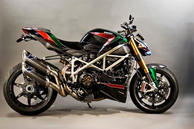 Ducati Streetfighter S Wallpapers