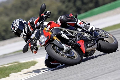 Ducati Bike Models   Ducati Streetfighter 1100 S Wallpapers