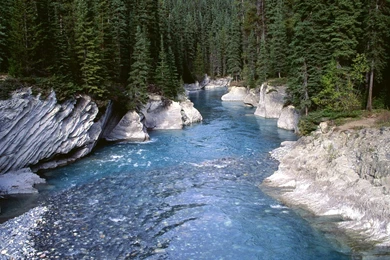 Desktop Wallpapers » Natural Backgrounds » Vermillion River ...