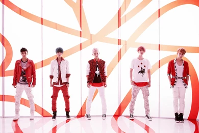 MYNAME Windows 8.1 Theme And Wallpapers