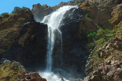 Pictures Of Nature Scenery – A Large And White Waterfall Pouring ...