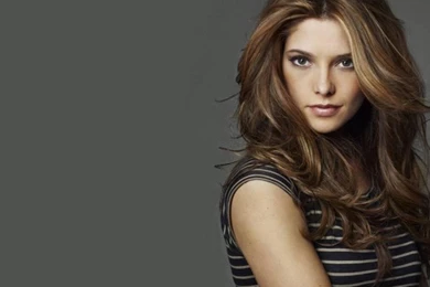 ASHLEY GREENE WALLPAPER   (