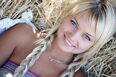 The 24 Beautiful Girls HD Wallpapers ~ Cool Stuff Directory