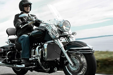 2016 Triumph Rocket III Wallpapers