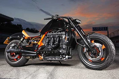 Triumph Rocket III Turbo_Schnaller Racing.jpg