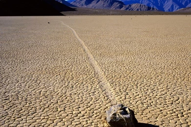 Wallpapers catalogue.com   Mysterious Sliding Rock At Racetrack ...
